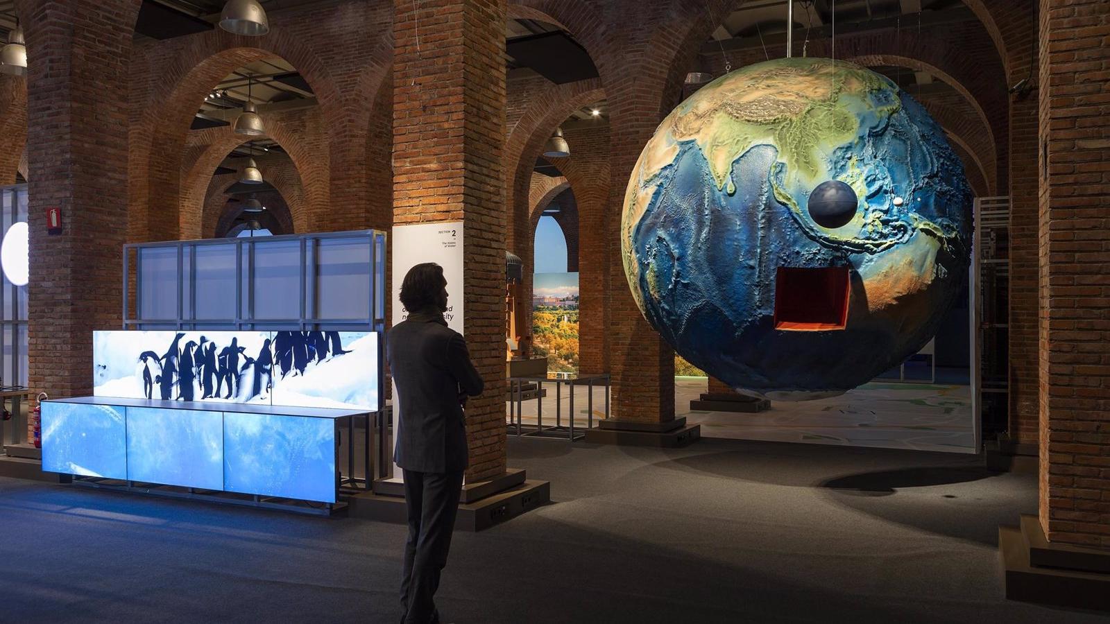 Los misterios y la importancia del agua llegan al Canal de Isabel II a través de una exposición