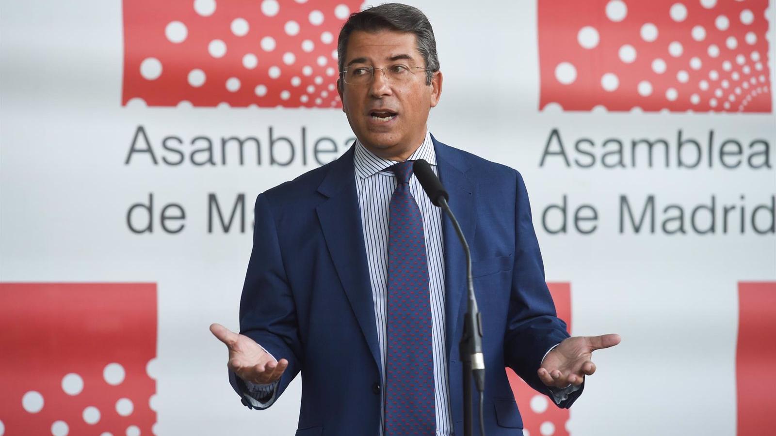 Abrines considera que los ciudadanos están siendo "rehenes" de los sindicatos auxiliares médicos por las movilizaciones
