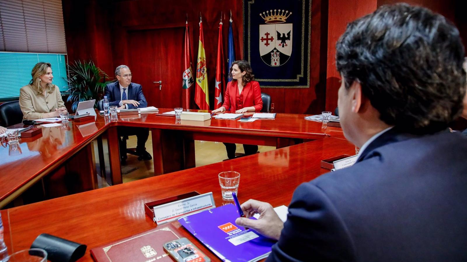 Aprobada la subida salarial en 2023 para los 180.000 empleados públicos de la Comunidad de Madrid