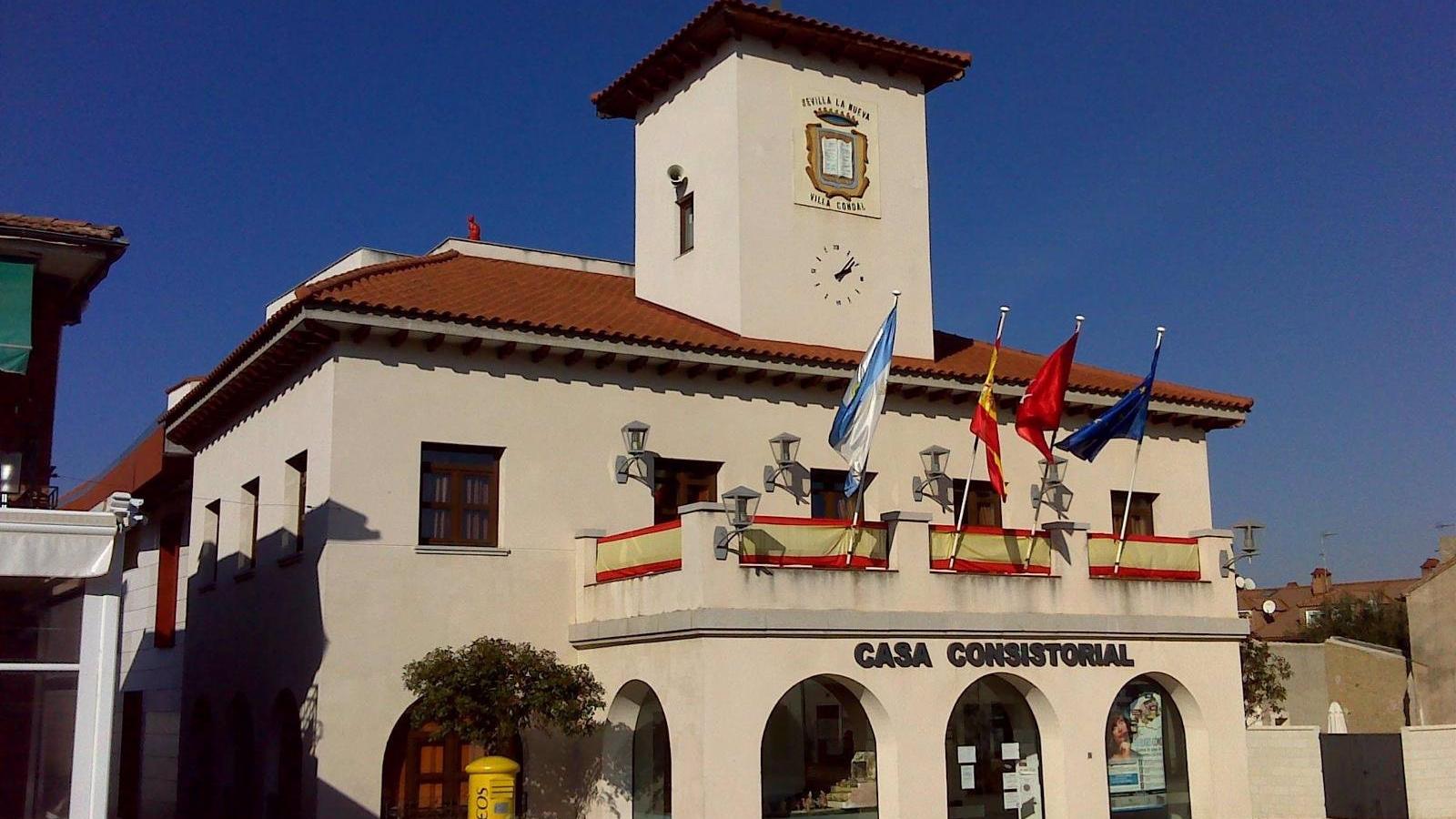 Vecinos de Sevilla la Nueva denuncian una oleada de robos en viviendas, en algún caso con moradores