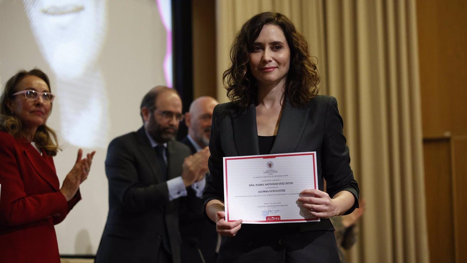 Díaz Ayuso reivindica una universidad "de todos" en el acto de la Complutense