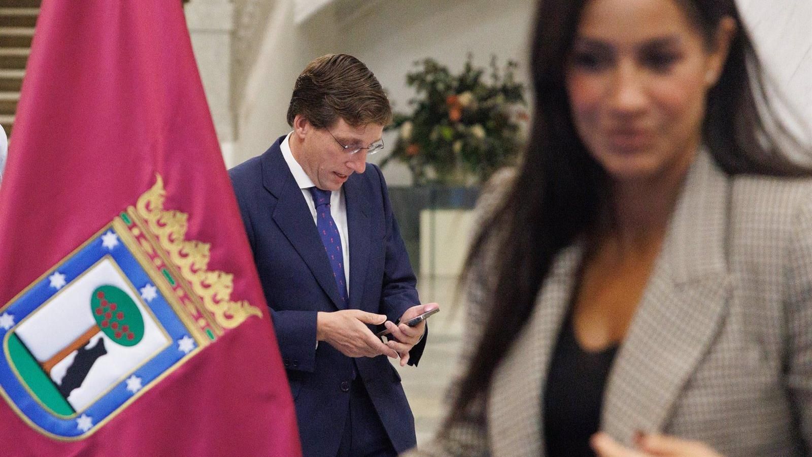 Villacís se reunió con Martínez-Almeida en medio de los rumores sobre su posible paso al Partido Popular