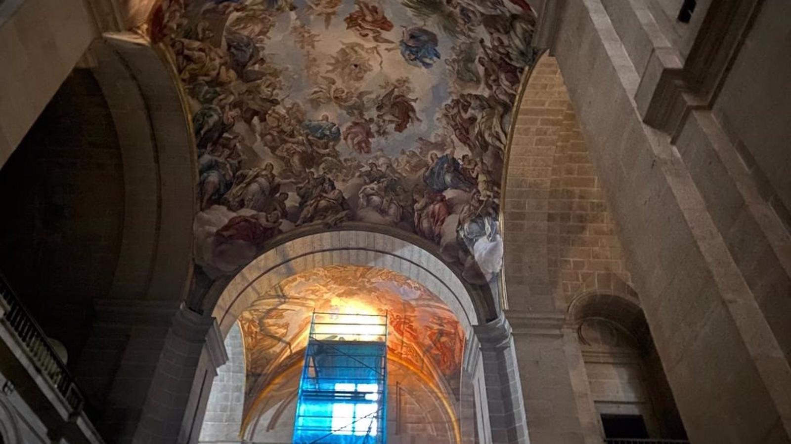 Patrimonio Nacional restaura los 'cielos' de Luca Giordano en el Monasterio de las Descalzas Reales y El Escorial