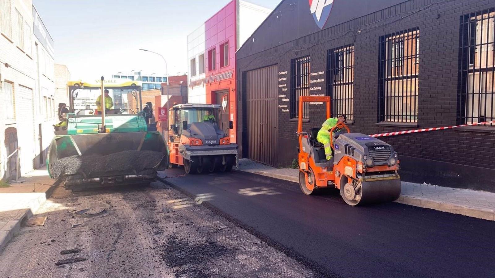 San Sebastián de los Reyes destina 1,17 millones al asfaltado de 27 calles en el casco urbano de la ciudad