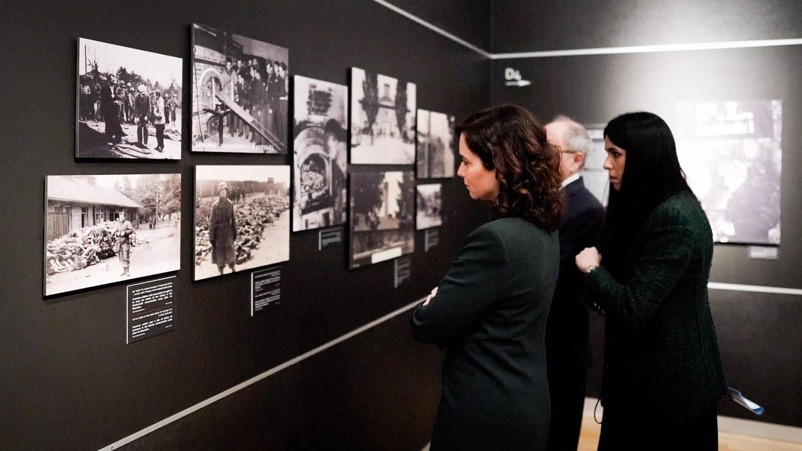 Díaz Ayuso participa en una ofrenda floral en el Monte del Recuerdo de Jerusalén