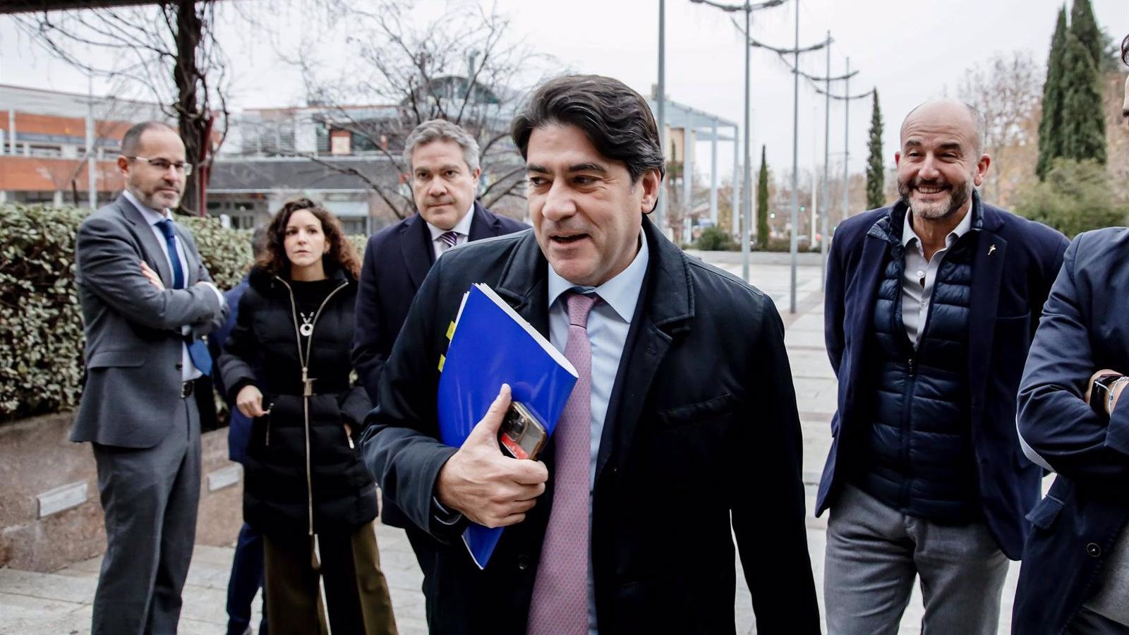 Pérez defiende la ubicación de la estación en Madrid Río al estar definida por técnicos del área