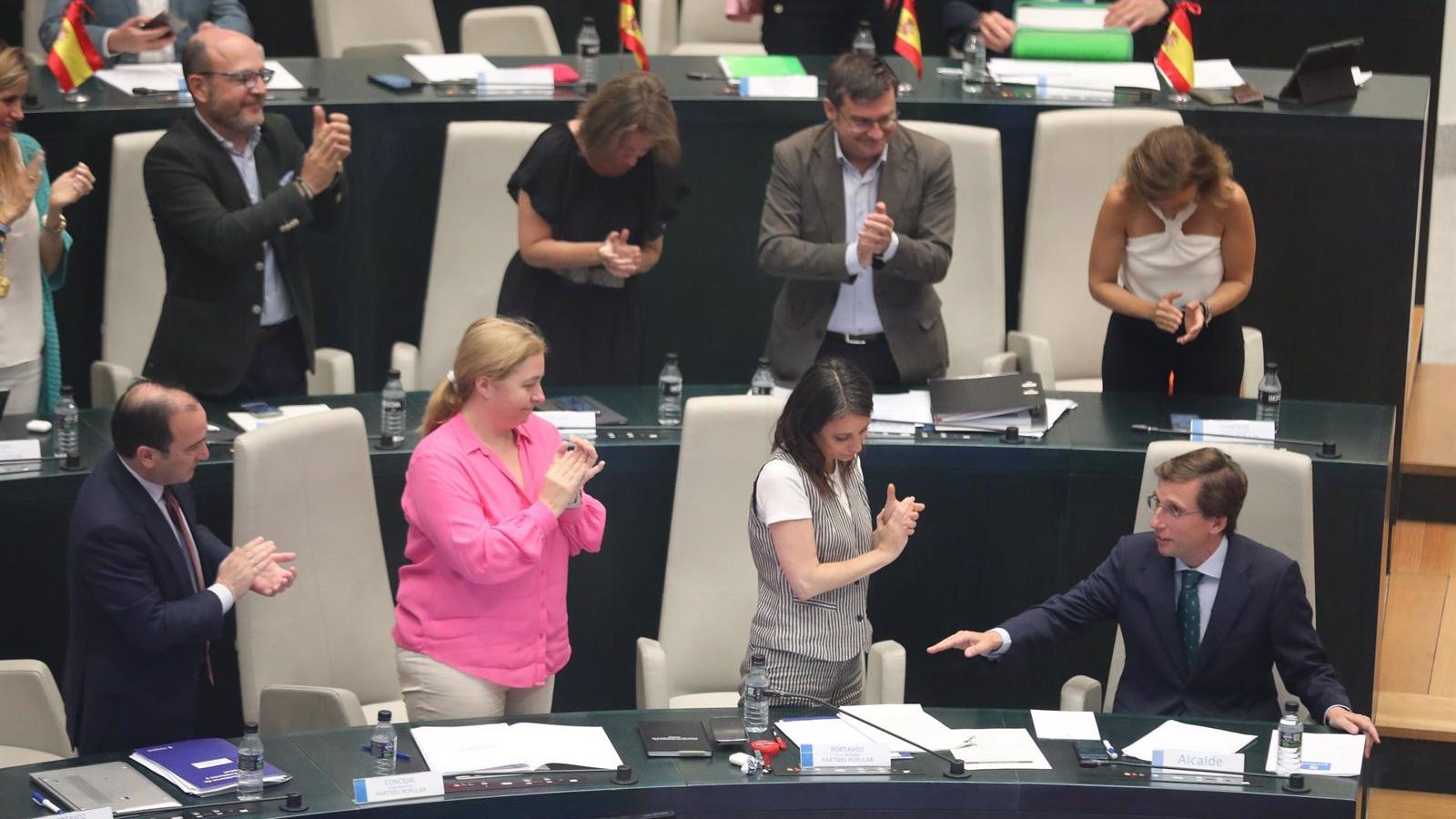 El PP de la capital se lanza a por el votante de Vox para gobernar en solitario