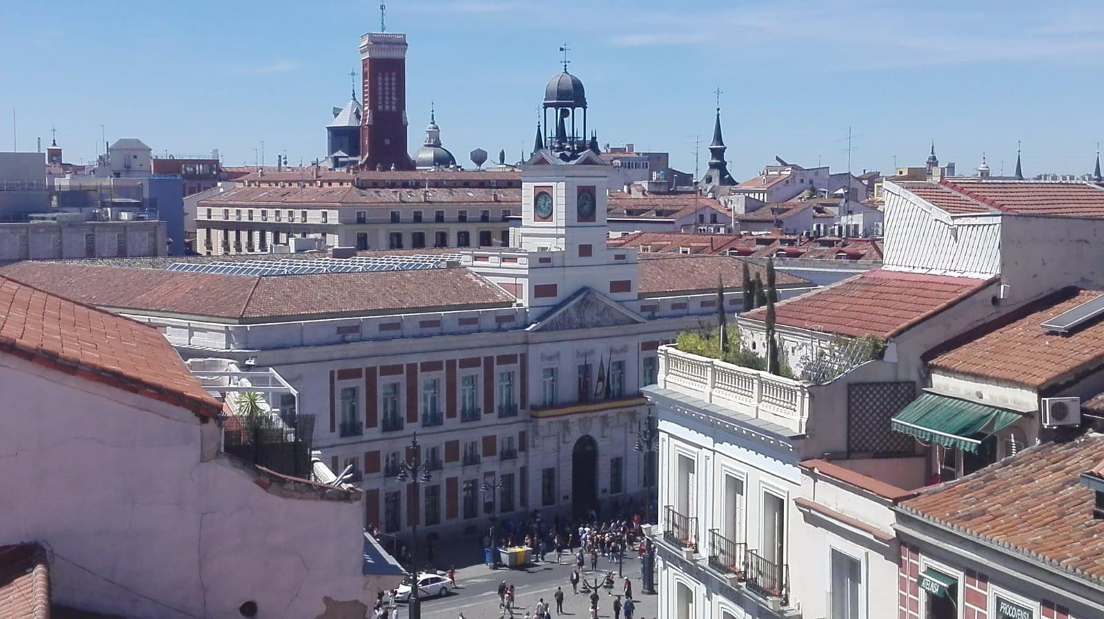 Aprobada la bajada del 20% en el IRPF para los extranjeros que lleven cinco años fuera de España e inviertan en la región