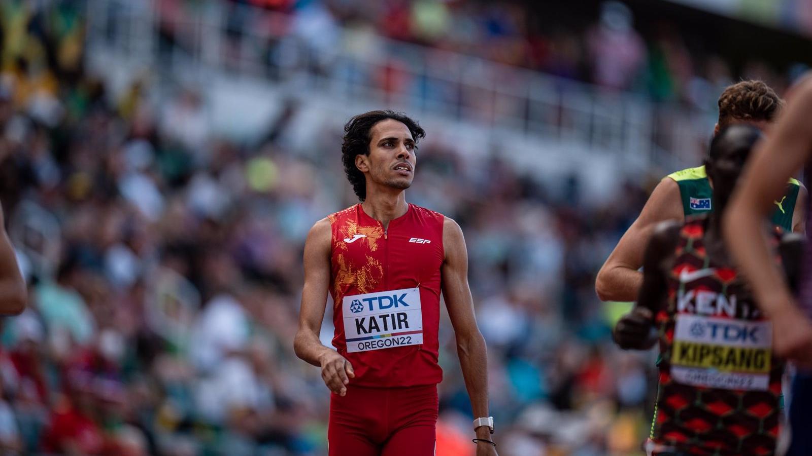 El atleta español Mohamed Katir bate el récord de Europa de 3.000 metros bajo techo en Lievin