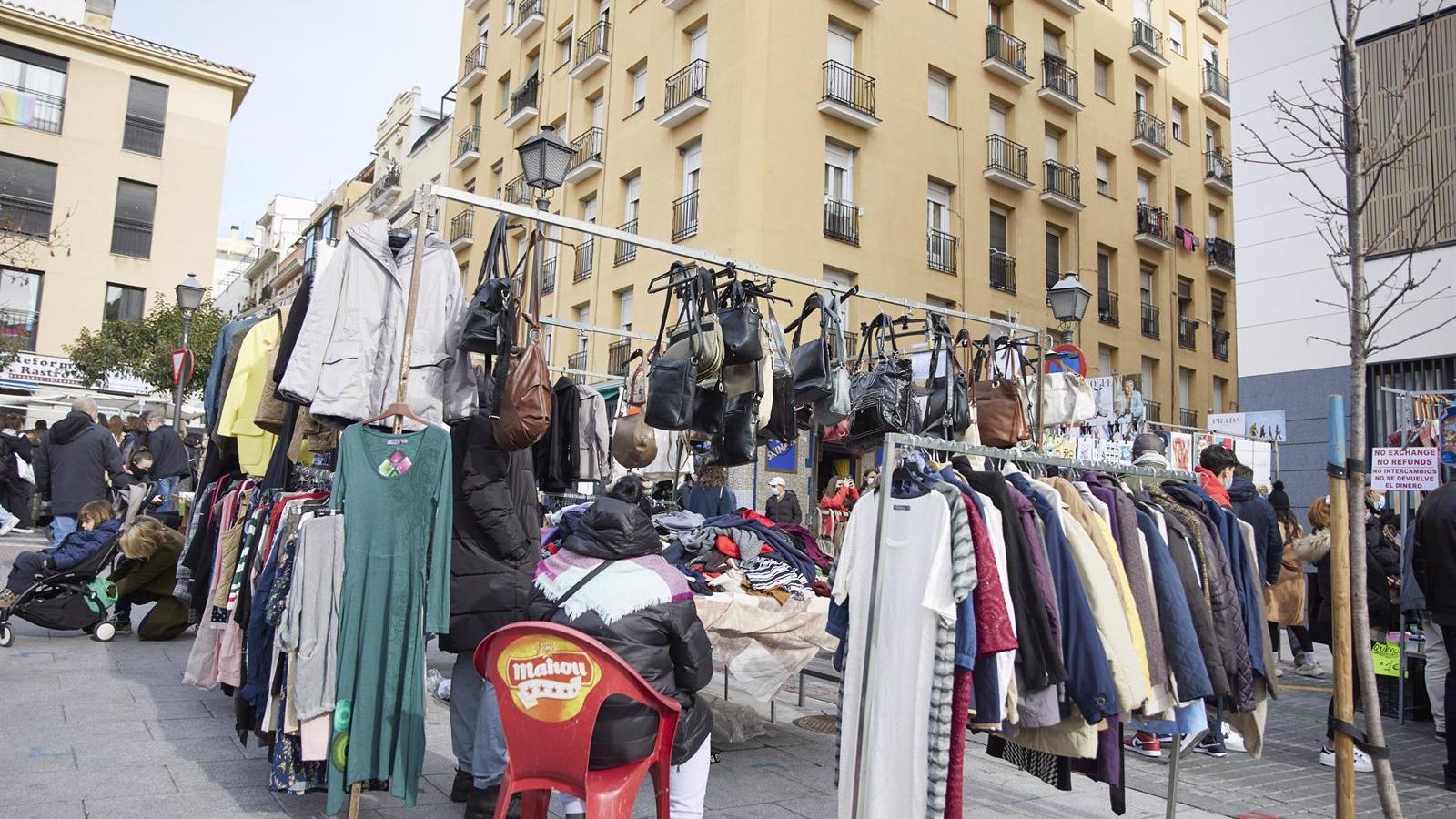 Más Madrid propone crear una Oficina de Atención a El Rastro