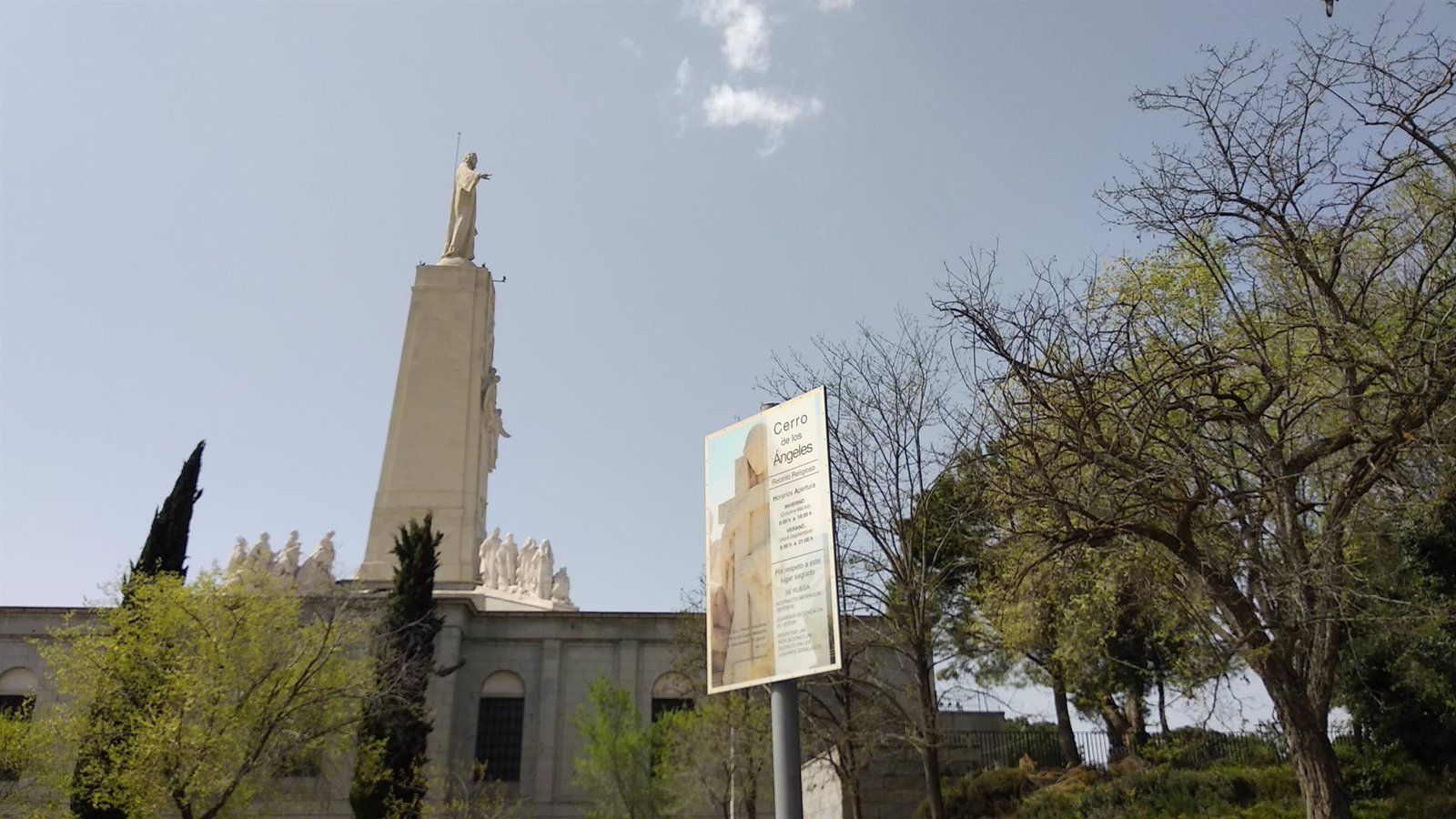 Abogados Cristianos se querella contra un 'tiktoker' por "promocionar" el Cerro de los Ángeles como zona de 'cruising'