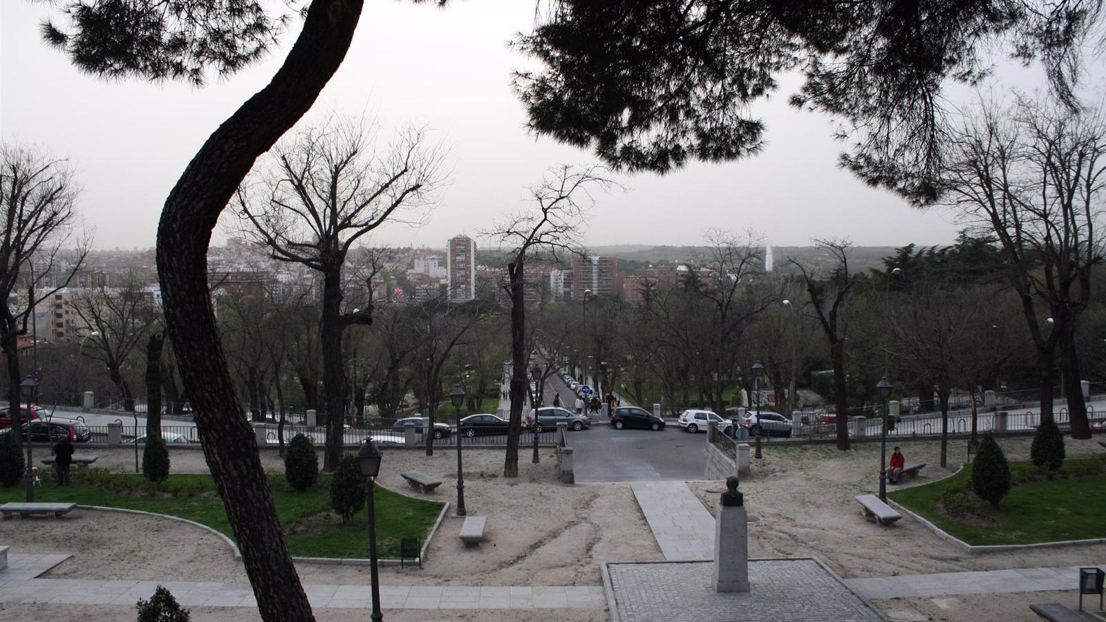 El Ayuntamiento de Madrid no talará ningún árbol en el Parque Atenas 
