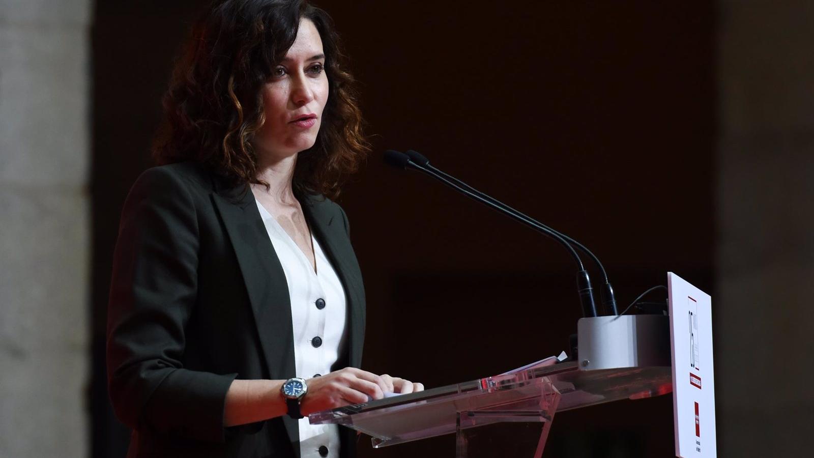 Díaz Ayuso denuncia que los problemas de Cercanías derivan de "la falta de inversión" del Gobierno en Madrid