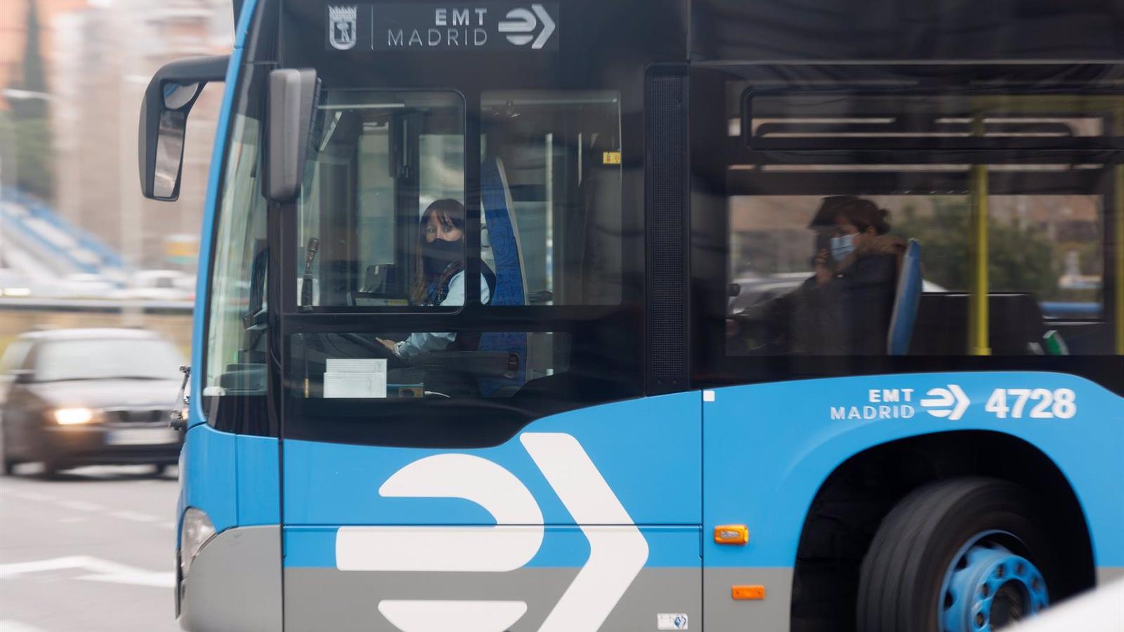 Los autobuses eléctricos de EMT cuentan con 147 puestos de carga que se nutren de una instalación fotovoltaica