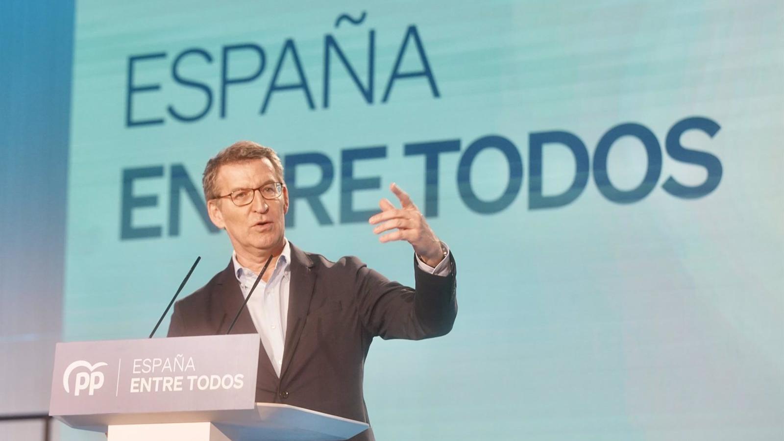 El PP nacional da un número de WhatsApp para que los ciudadanos hagan propuestas a su programa