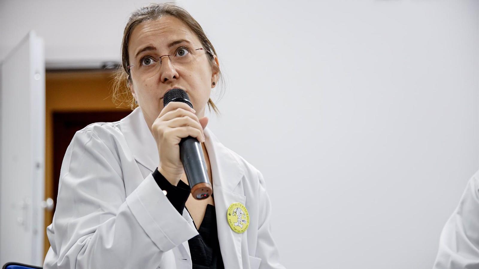 La secretaria general de Amyts ve las posturas con la Consejería de Sanidad "muy alejadas" 