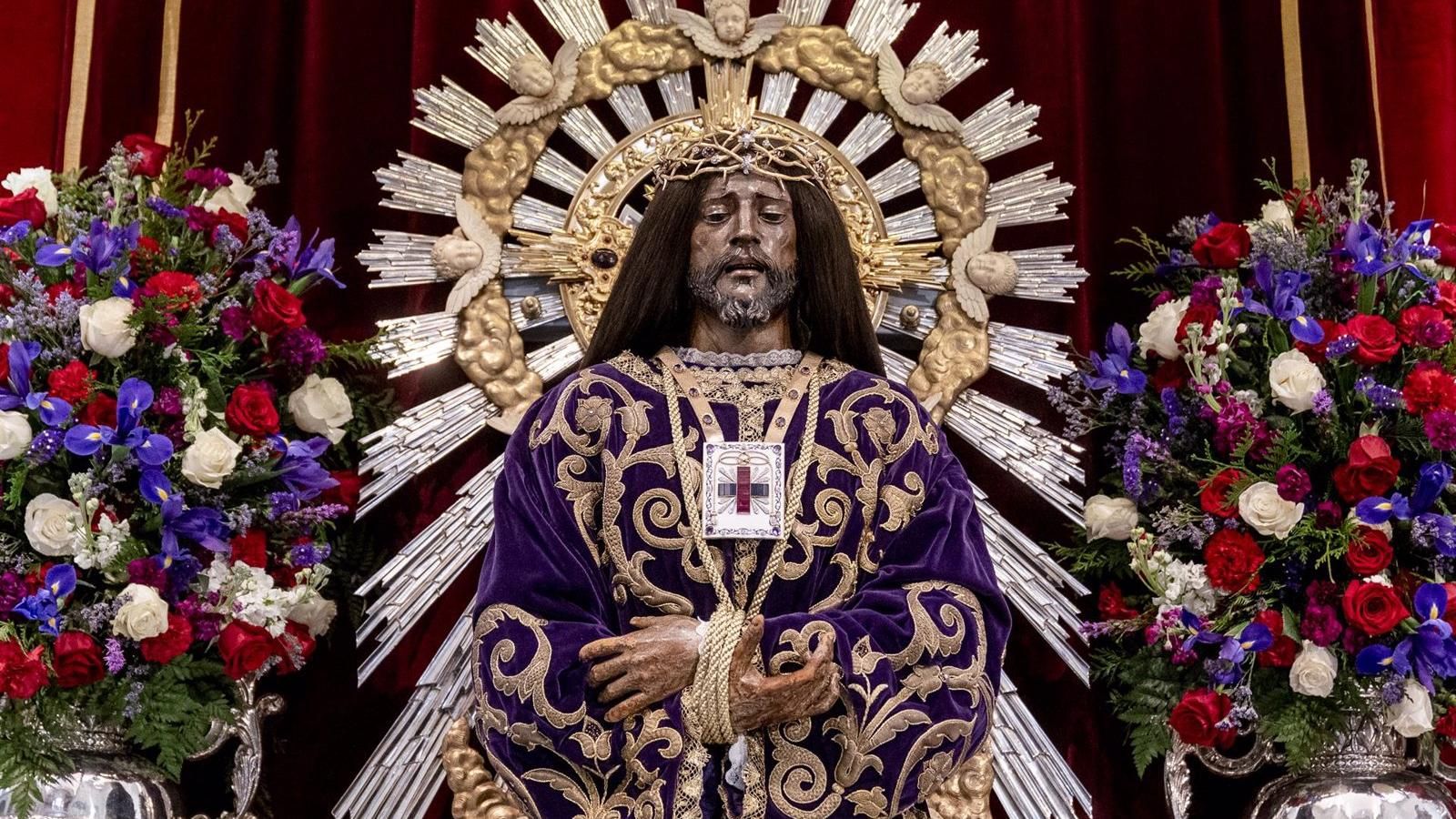 Almeida pide a Jesús de Medinaceli "aliento para el pueblo ucraniano, salud para los madrileños y trabajo para parados"