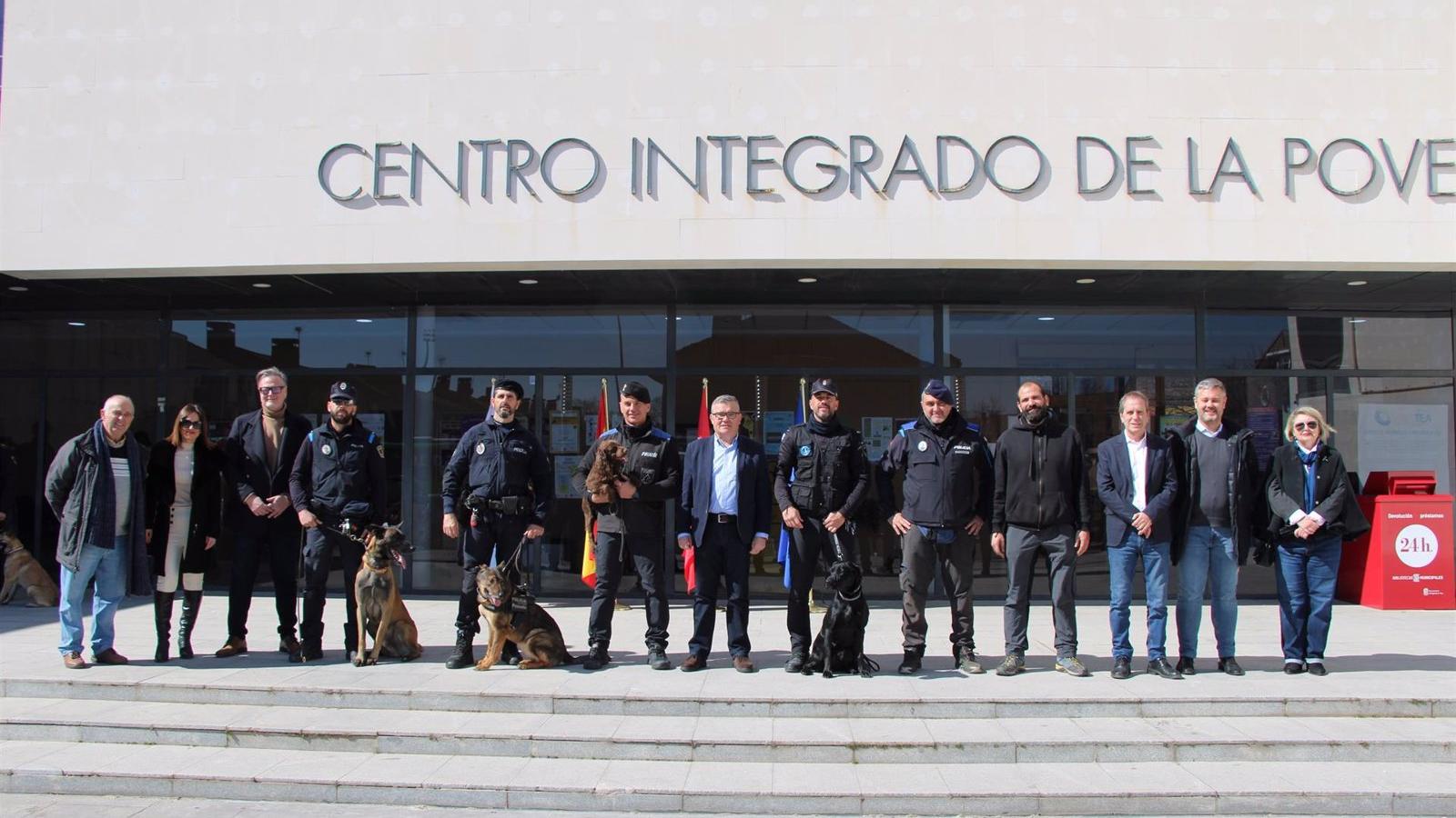 Treinta unidades caninas de la Policía Local de cuatro CCAA participan en una jornada de entrenamiento en Arganda