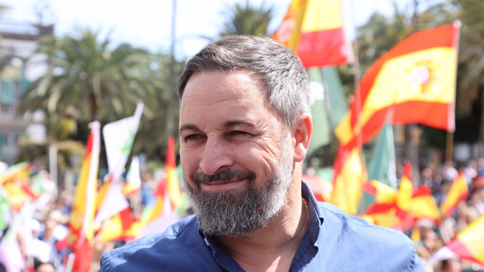 Abascal reprocha a Sánchez que hable de patriotismo por Ferrovial después de pactar con "terroristas"