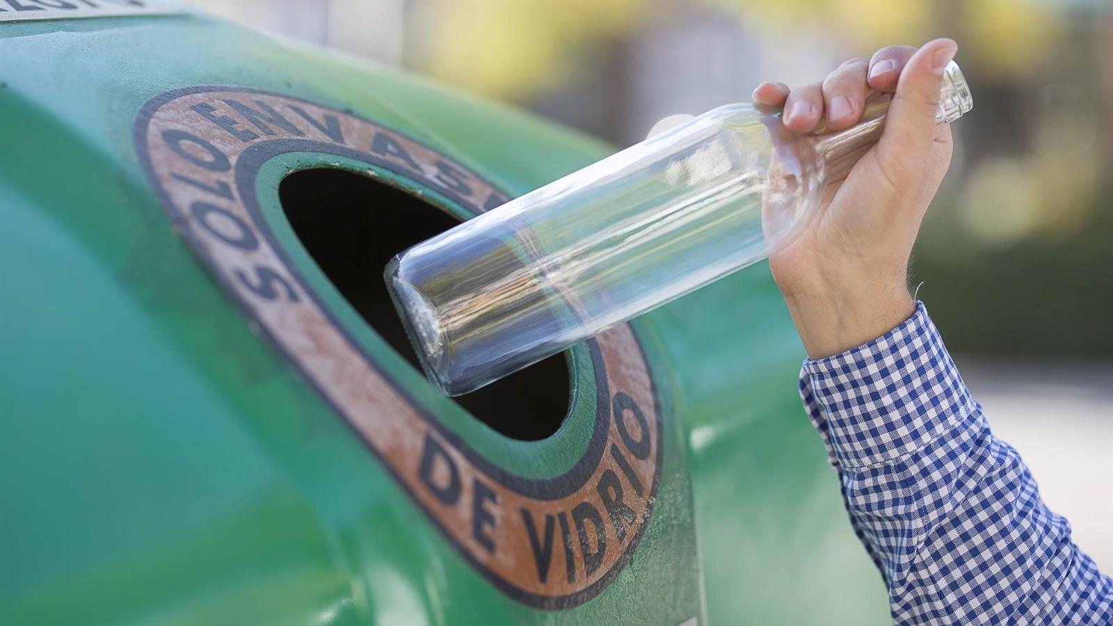 La región incrementó la recogida selectiva de envases de vidrio un 2,2% en 2022 y supera las 124.290 toneladas
