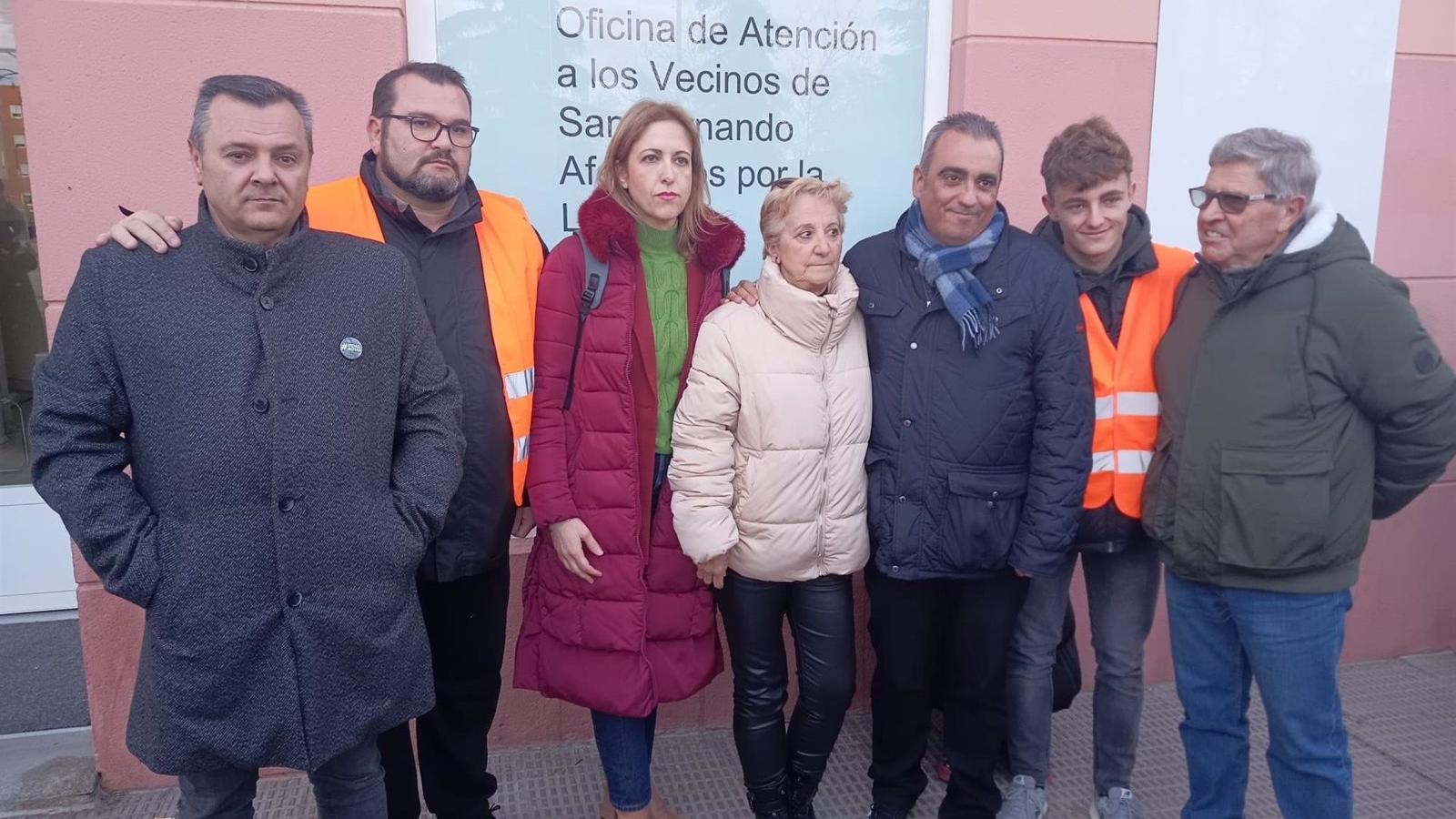 Una eurodiputada socialista visita las zonas afectadas por la 7B en San Fernando