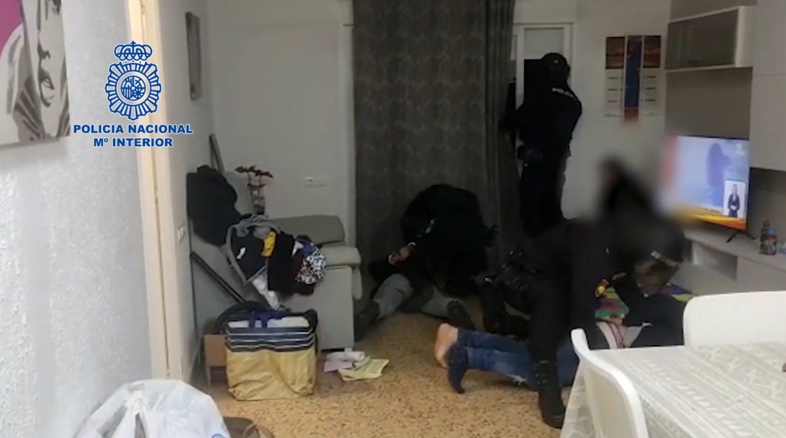 Detenidas en Madrid y Comunidad Valenciana 13 personas de una red que traía cocaína de Perú mediante 'mulas'