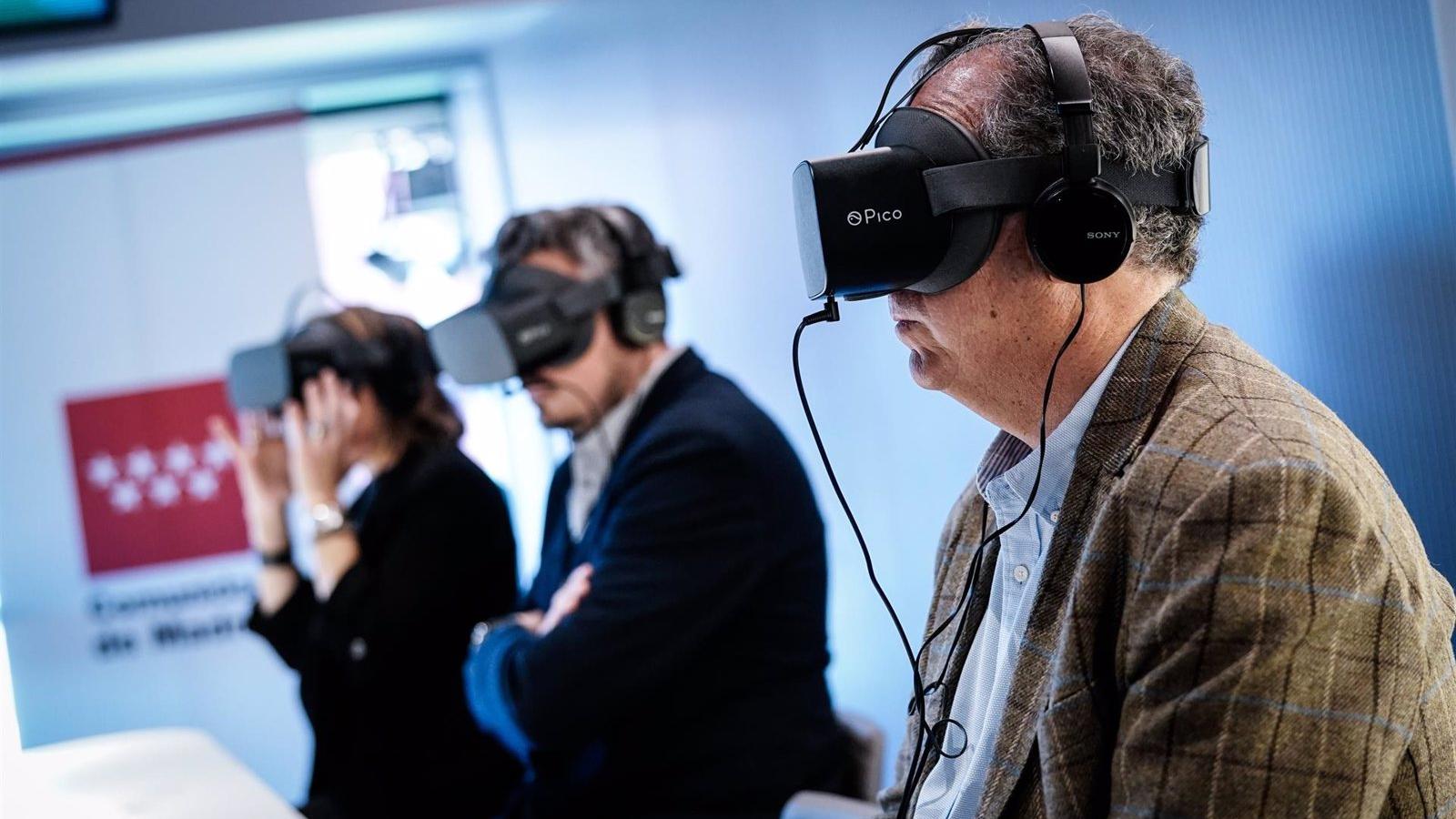 El Gobierno regional da a conocer su oferta en nuevas tecnologías para centros educativos en la Feria de los Colegios