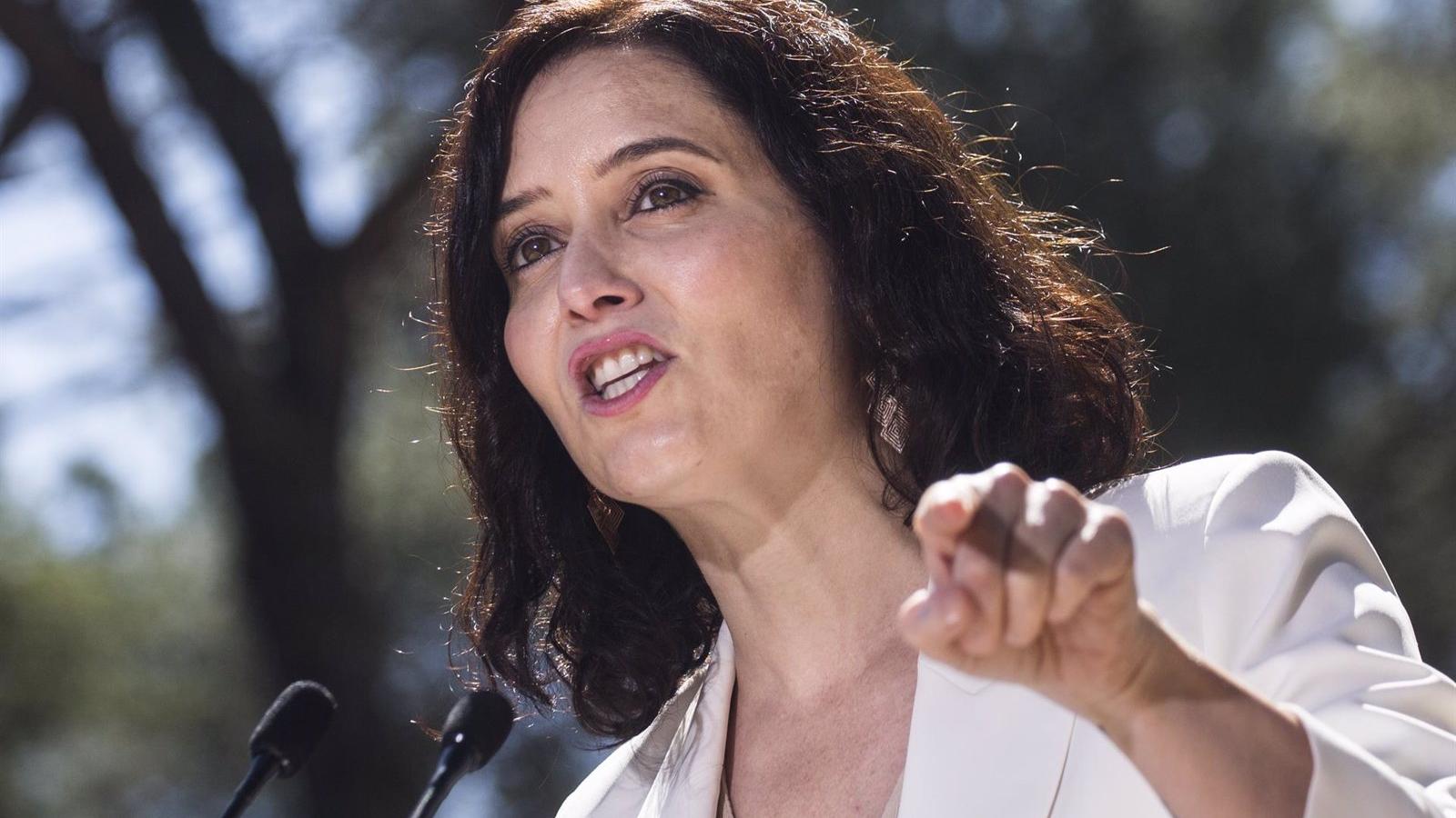 Díaz Ayuso cree que Lobato no debería permitir que Noelia Posse fuese candidata "por ejemplaridad y coherencia"