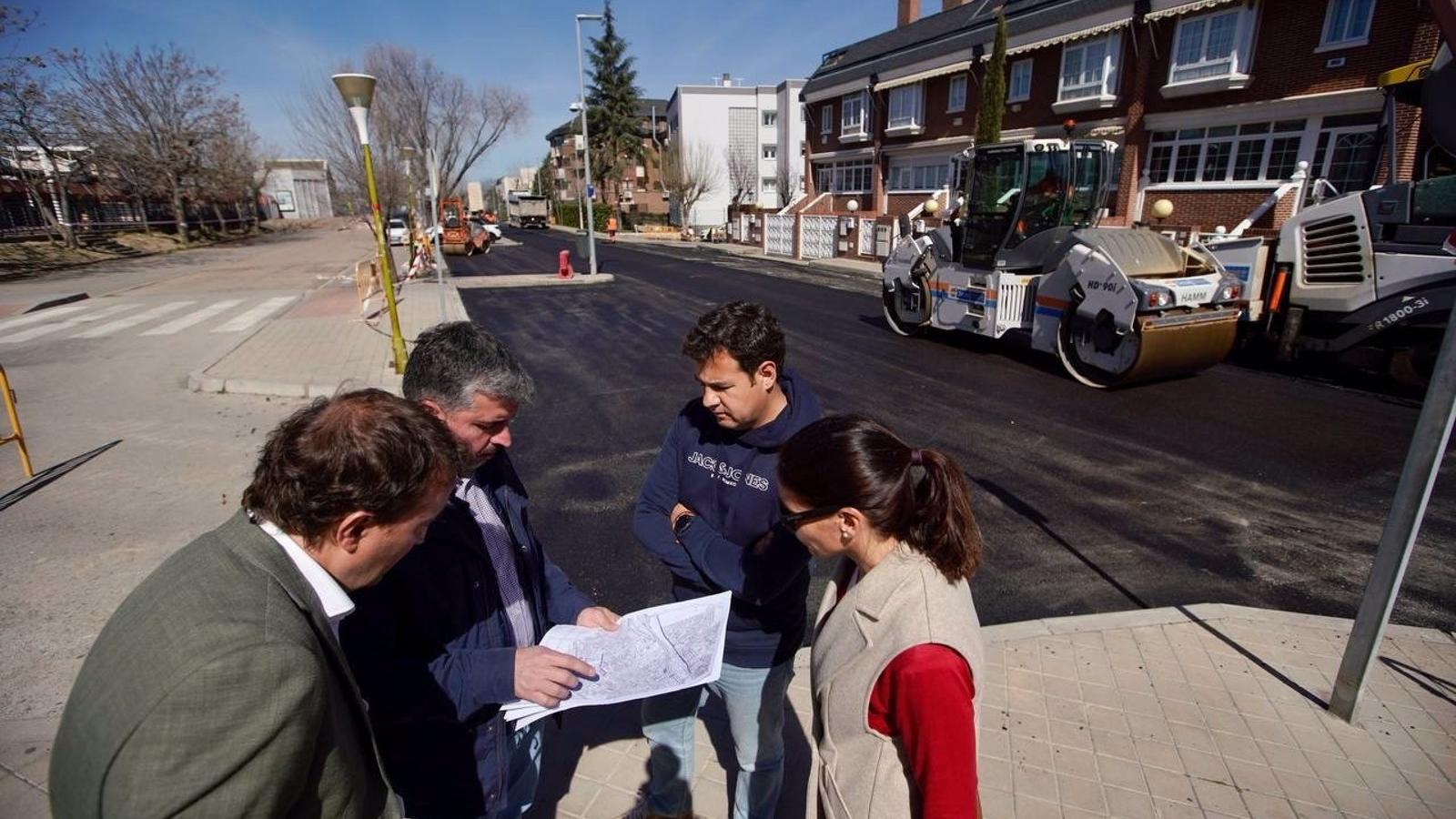 Arrancan los trabajos de mejora del asfaltado en La Marazuela, zona Centro y Monte Rozas