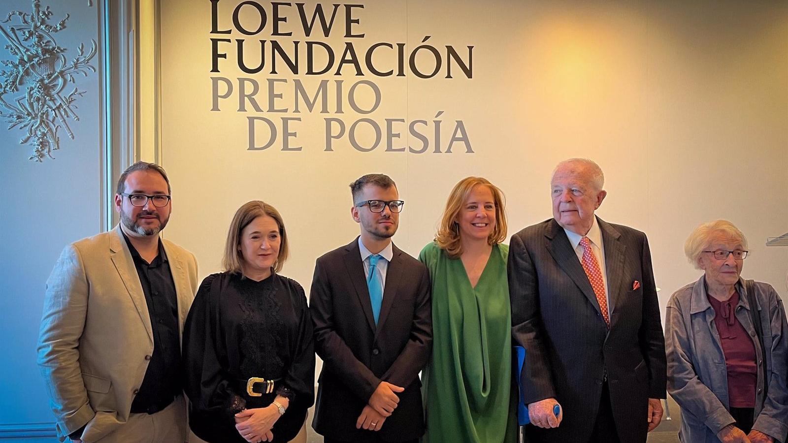 La Fundación Loewe reconoce la obra poética de Reiniel Pérez por su "soltura expresiva y voluntad de innovación"