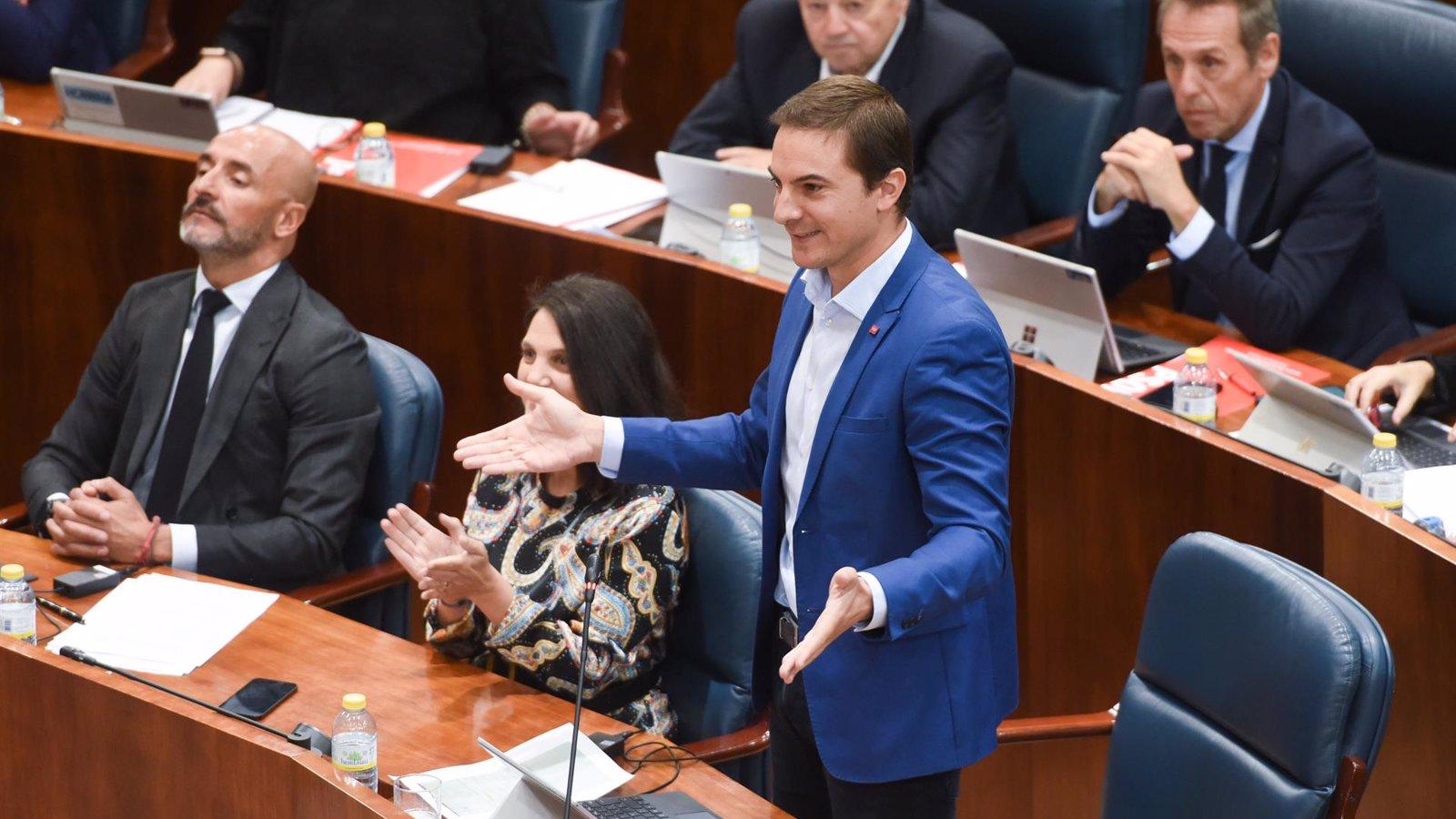 Lobato critica la gestión de "numeritos y parches" de Díaz Ayuso y esta le dice que no va a ir "limpio" a las elecciones