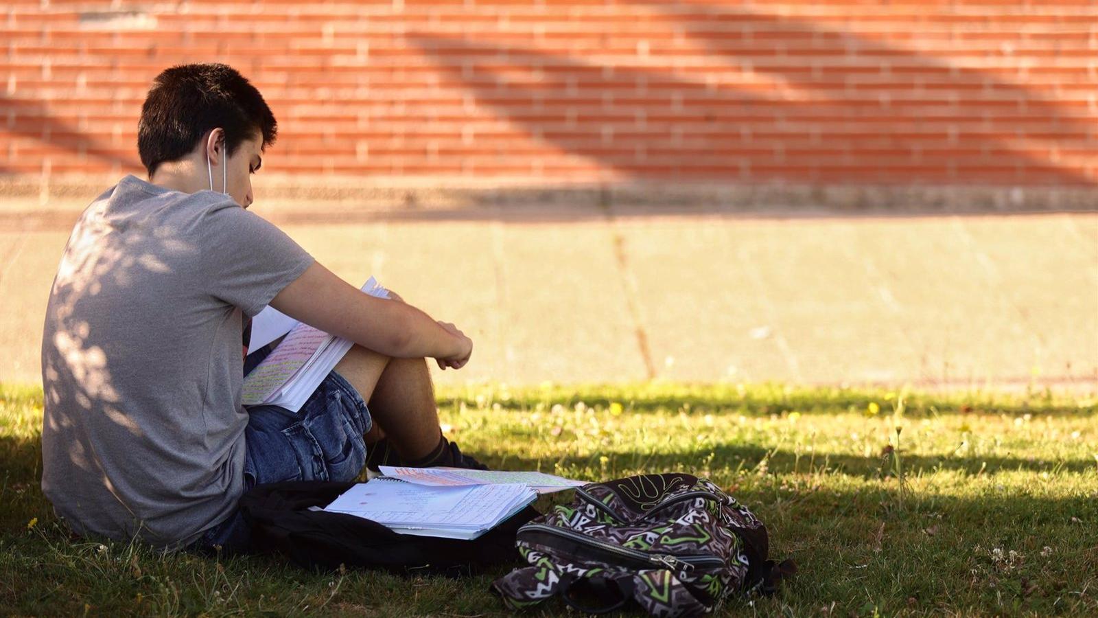Los alumnos pueden solicitar ya las becas para el próximo curso