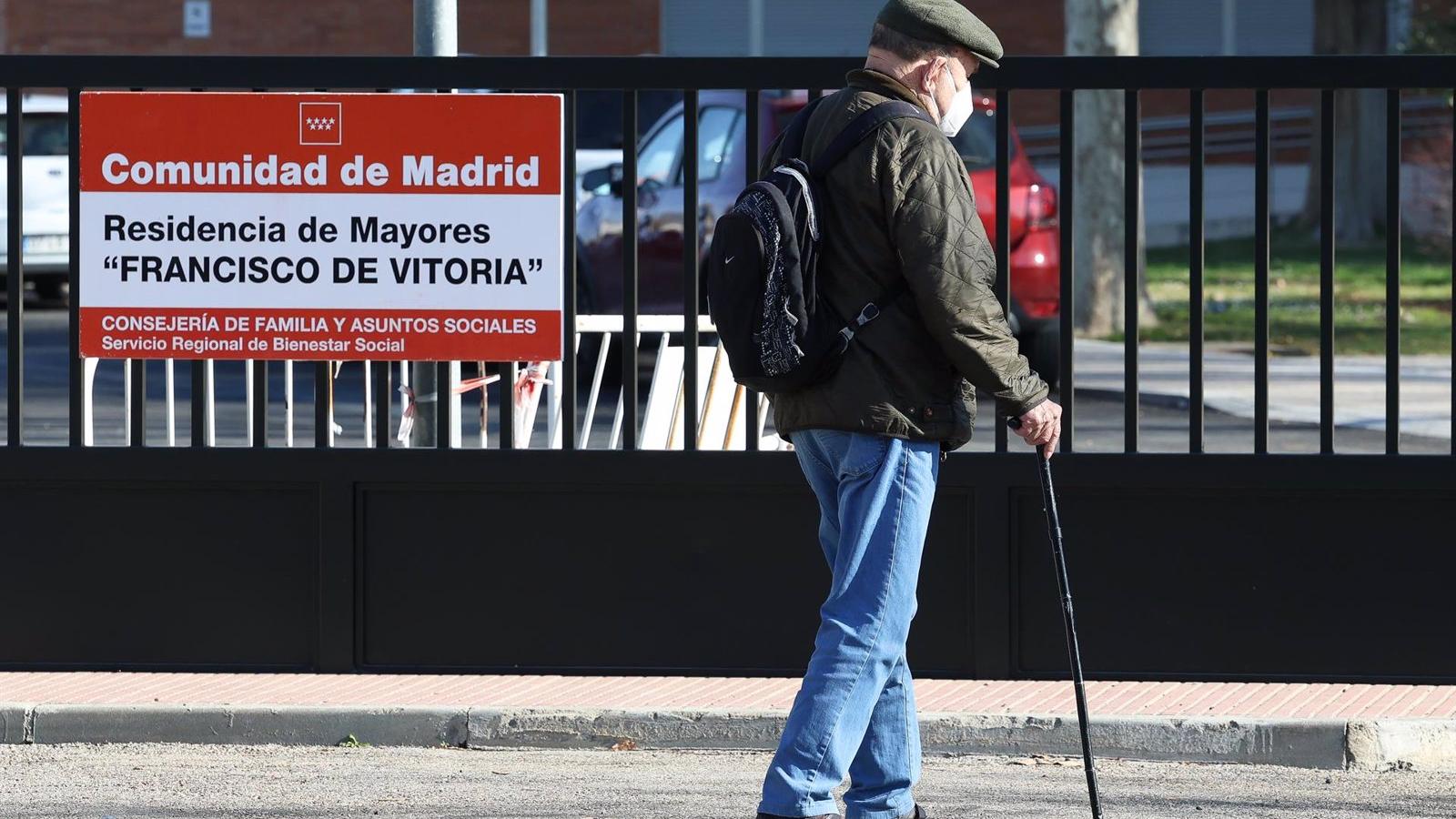 El exdirector de la residencia Francisco de Vitoria de Alcalá de Henares pidió abandonar el cargo
