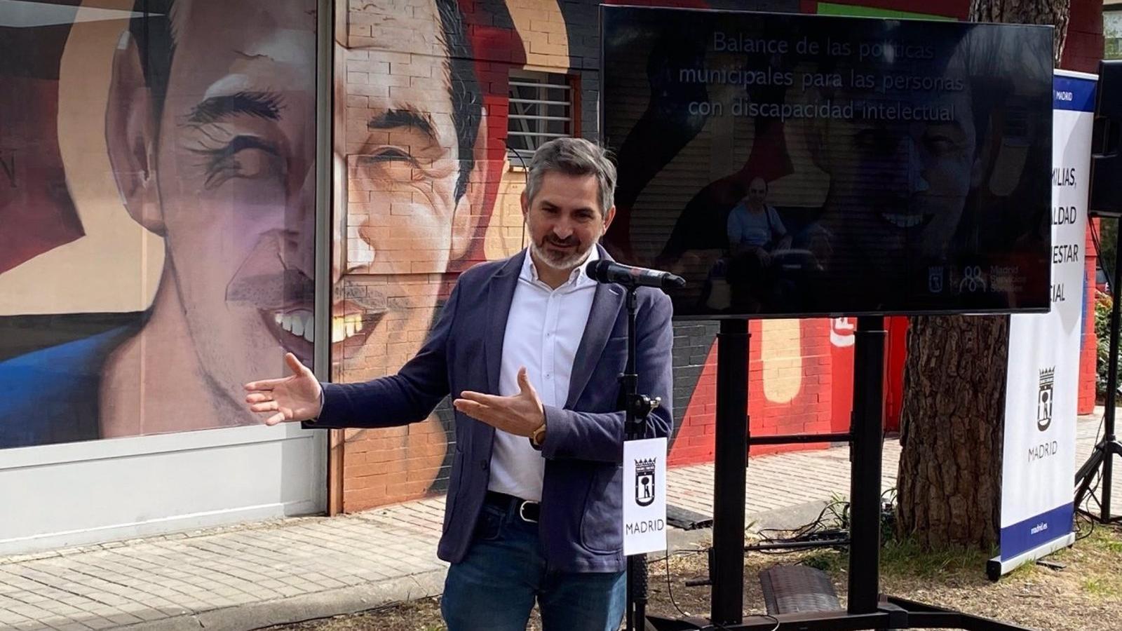 El Ayuntamiento de Madrid amplía la oficina para personas con discapacidad intelectual, que ya ha atendido a 400 usuarios