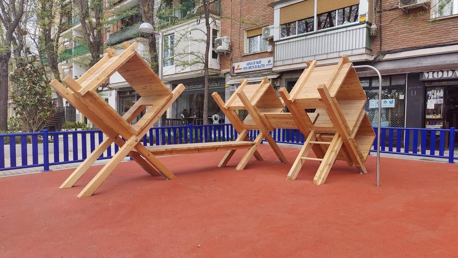 Villaverde estrena las renovadas plazas de Ágata y Mayor tras una inversión de 2,9 millones de euros