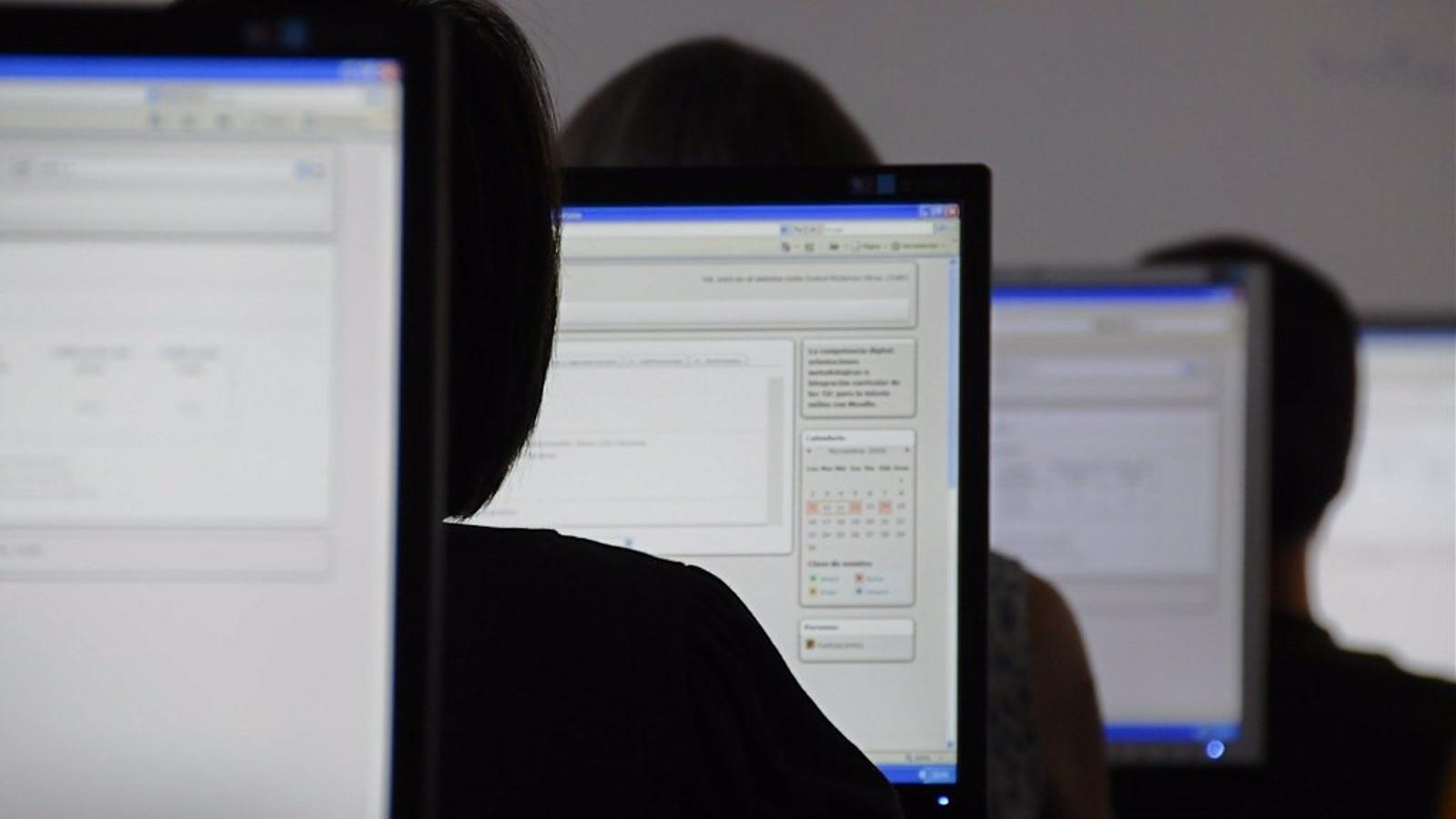 Un total de 2.000 personas podrán formarse con cursos gratuitos de tecnologías de la información y las comunicaciones