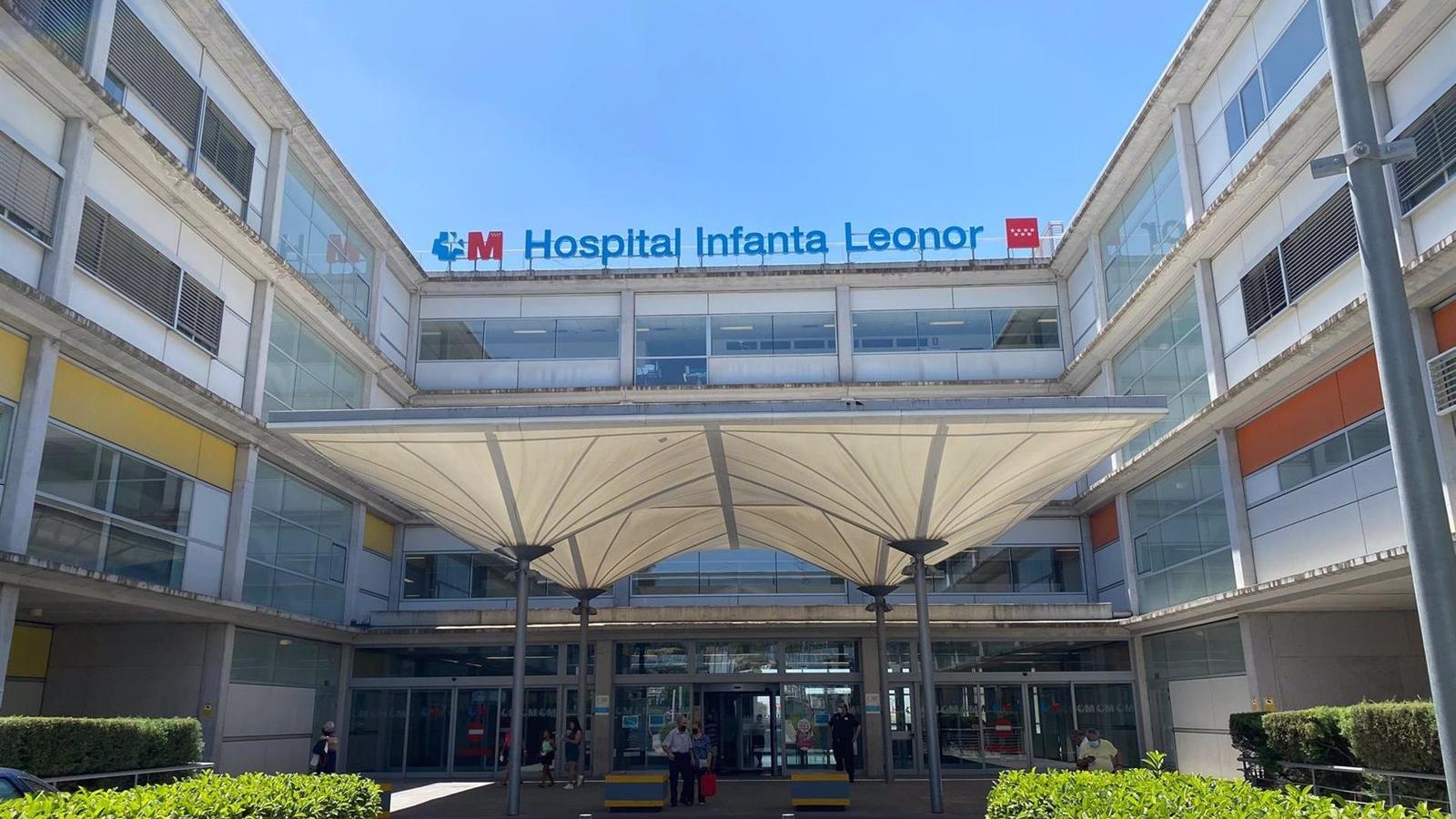 El Hospital Infanta Leonor recibe el busto de Hipócrates de Cos de la Fundación Humans por sus valores humanísticos