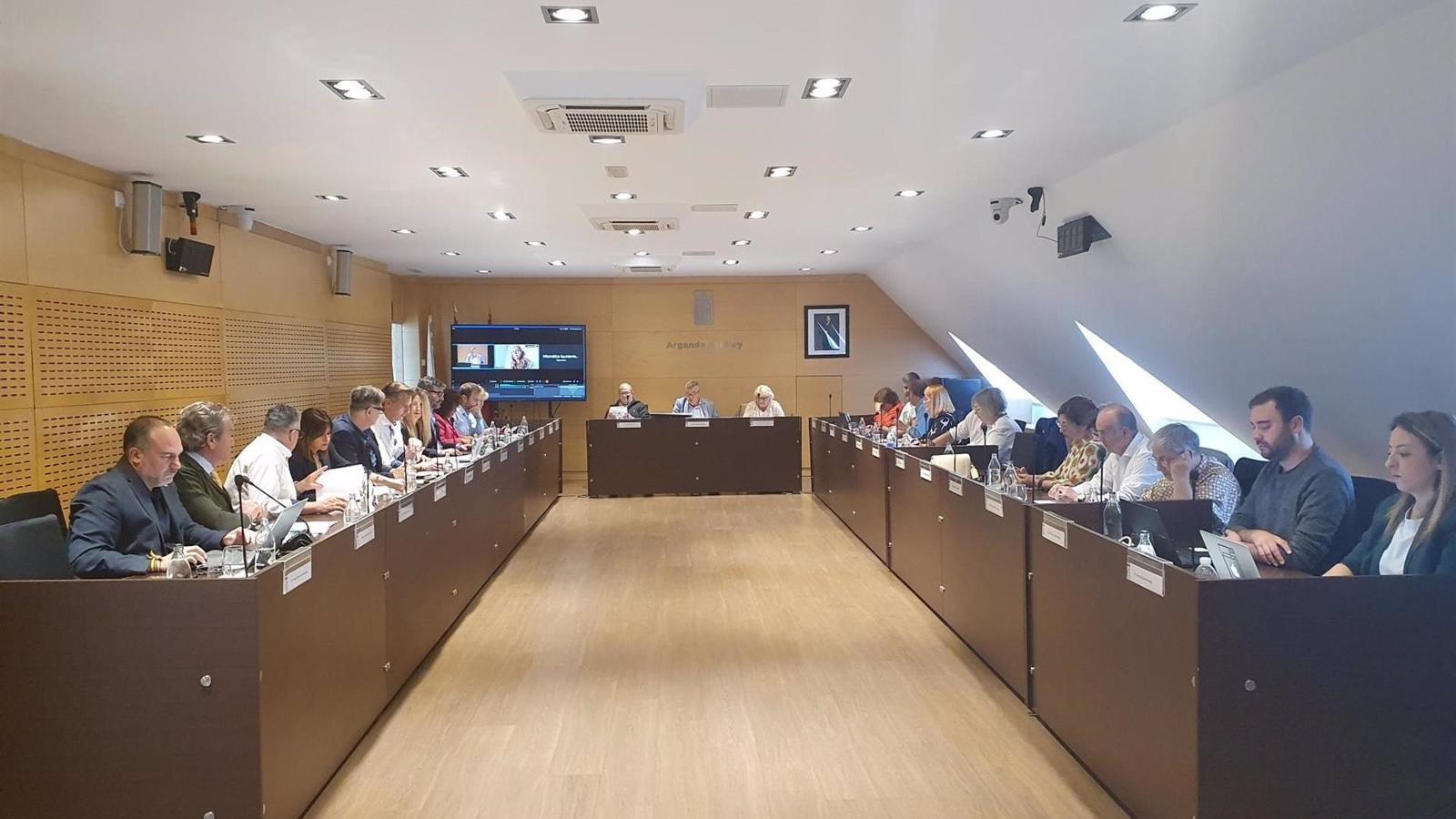 Aprobada en el Pleno de Arganda la cesión de una parcela municipal para un centro para personas con discapacidad