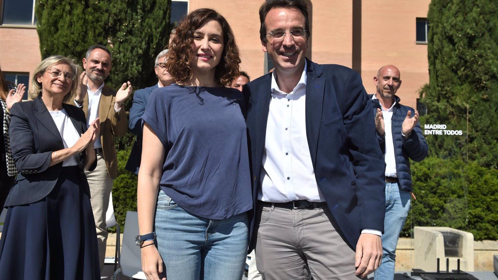 Los candidatos de Ayuso se lanzan a "teñir de azul" el Sur: "Del socialismo se sale y hemos cogido carrerilla"
