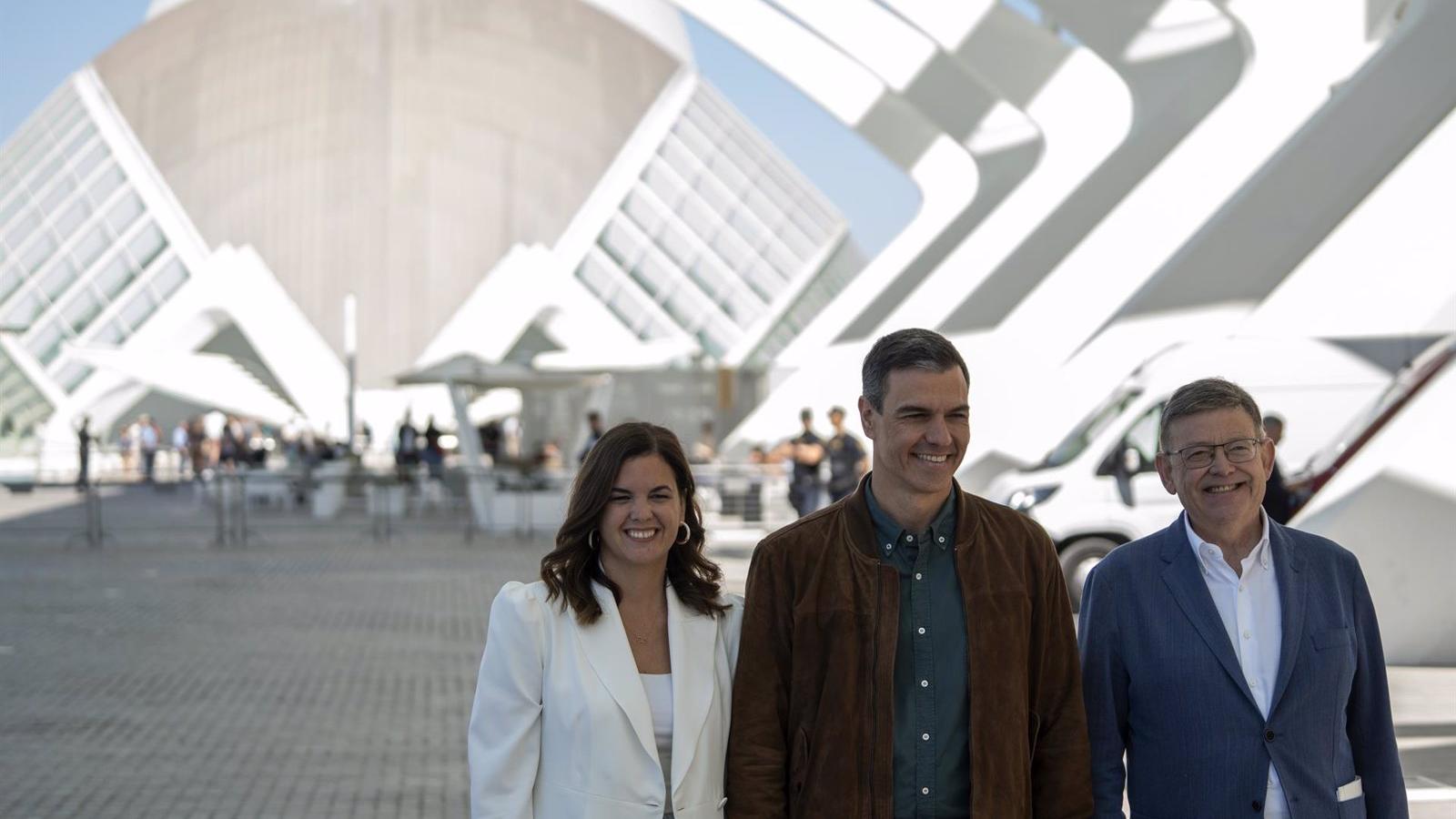 Sánchez afirma que movilizará 50.000 viviendas de la Sareb para alquiler asequible para jóvenes y familias