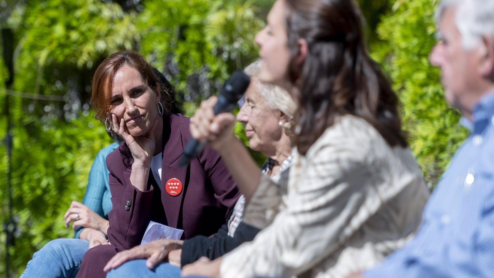 Mónica García tilda de "bulo" que haya recibido de nuevo el bono social térmico 