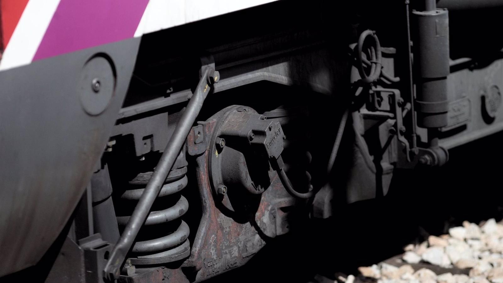 Un incendio en un tren entre Madrid-Extremadura en la estación de Leganés provoca demoras en la C5 de Cercanías