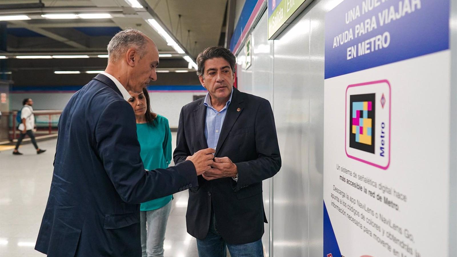 Metro presenta un sistema de guiado por voz para personas ciegas