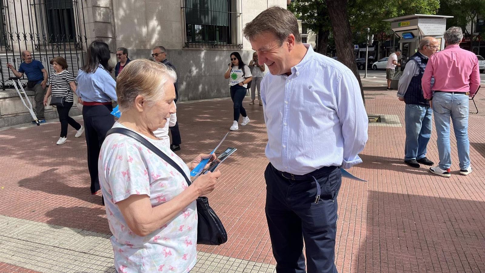 Jesús Moreno critica la "autoinvitación" de Bolaños al acto del Dos de Mayo: "Es una provocación"