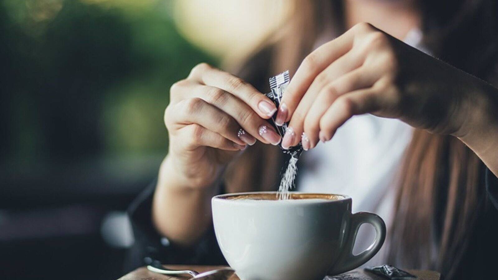 La OMS desaconseja el uso de edulcorantes como la sacarina o la estevia para controlar el peso