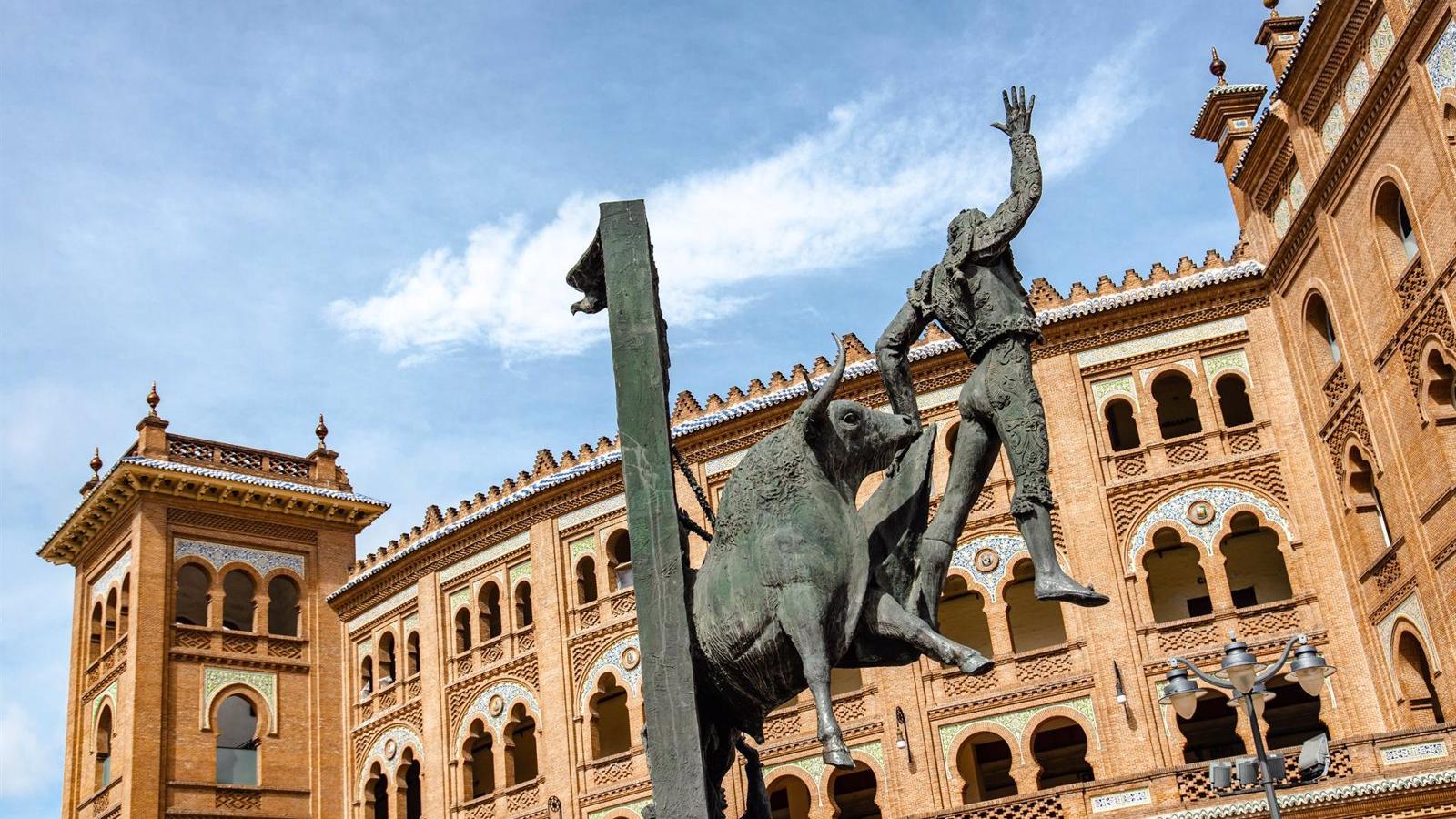 Las Ventas acoge la tradicional corrida Goyesca con motivo del 2 de Mayo