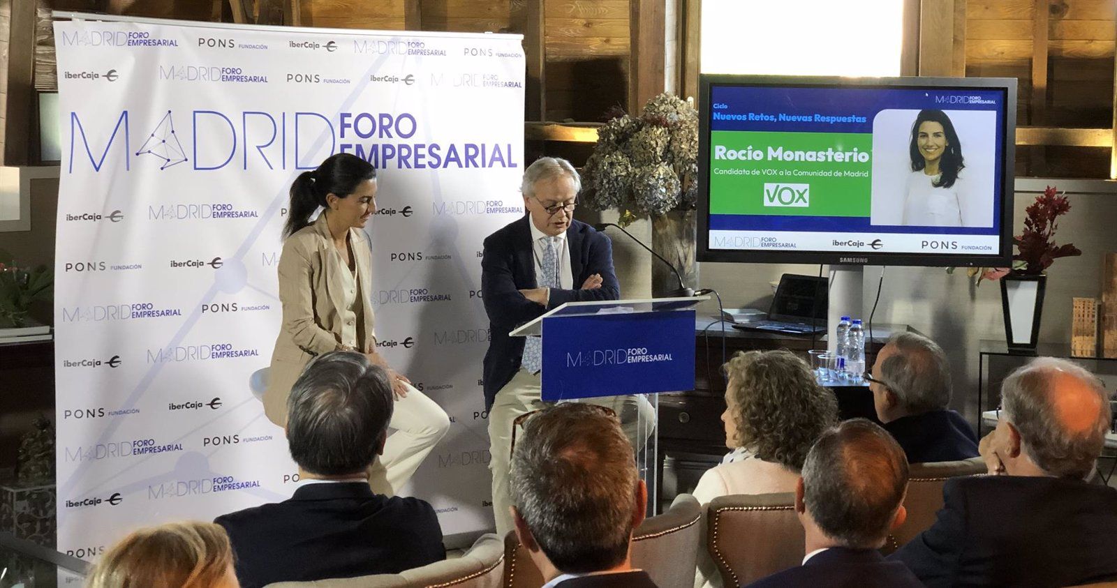 Monasterio apuesta por abrir los museos todos los días y por promover una Ley de Mecenazgo en la región
