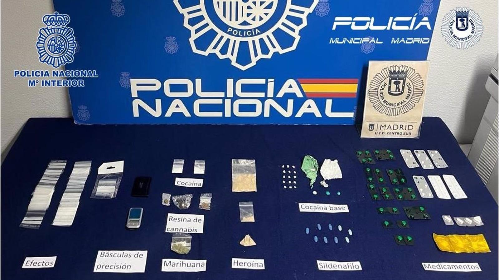 Desmantelado un 'narcopiso' en Lavapiés con tres detenidos y varias sustancias y herramientas incautadas
