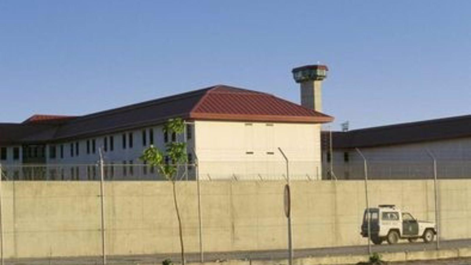 Un interno agrede a dos funcionarios en la cárcel de Valdemoro