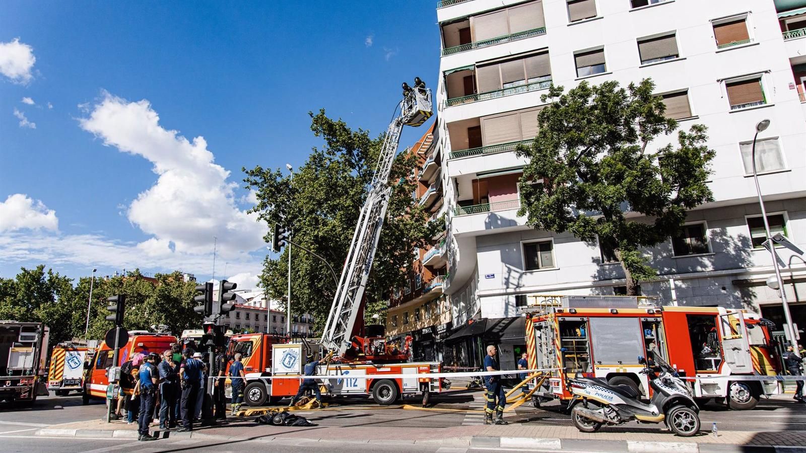 La policía investiga el incendio del piso en el que murió un hombre en Embajadores